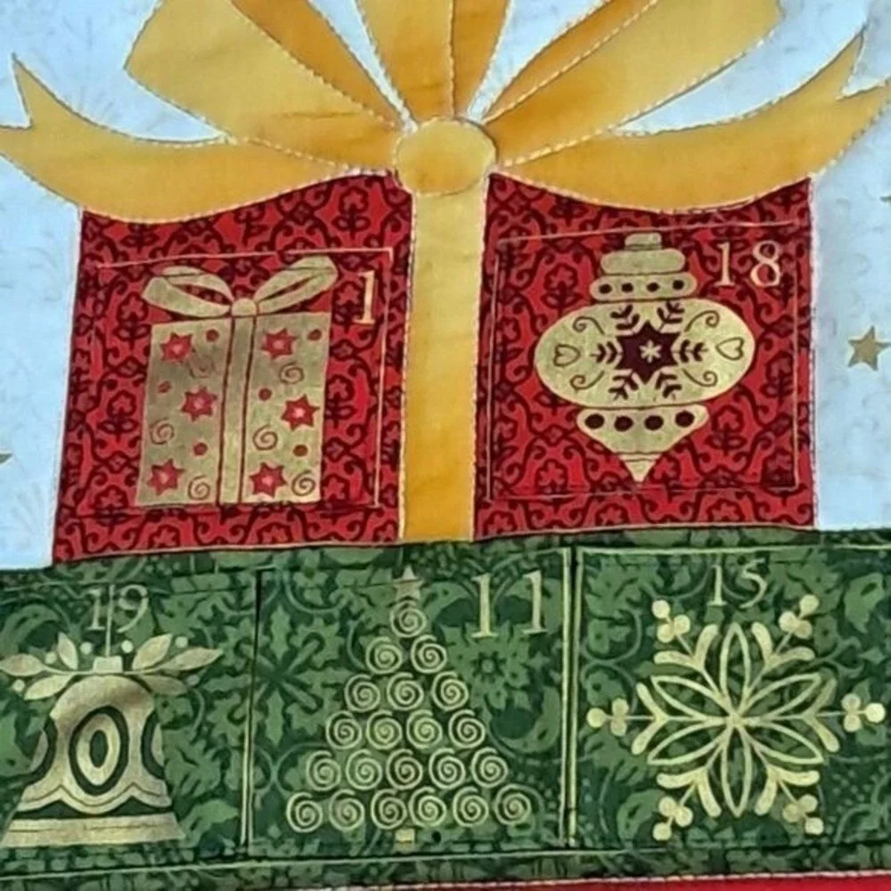 Christmas Advent Calendar QUILTED‎ HANDMADE Pockets